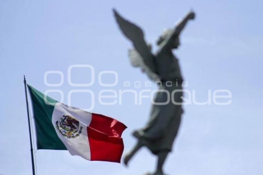 DÍA DE LA BANDERA