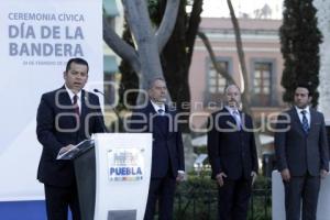 DÍA DE LA BANDERA . AYUNTAMIENTO