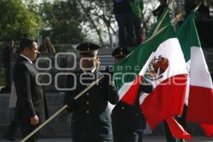 DÍA DE LA BANDERA PLAZA LA VICTORIA