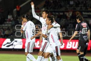 FÚTBOL . LOBOS BUAP VS DORADOS