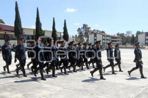 ZONA MILITAR . CEREMONIA  DE GRADUACIÓN