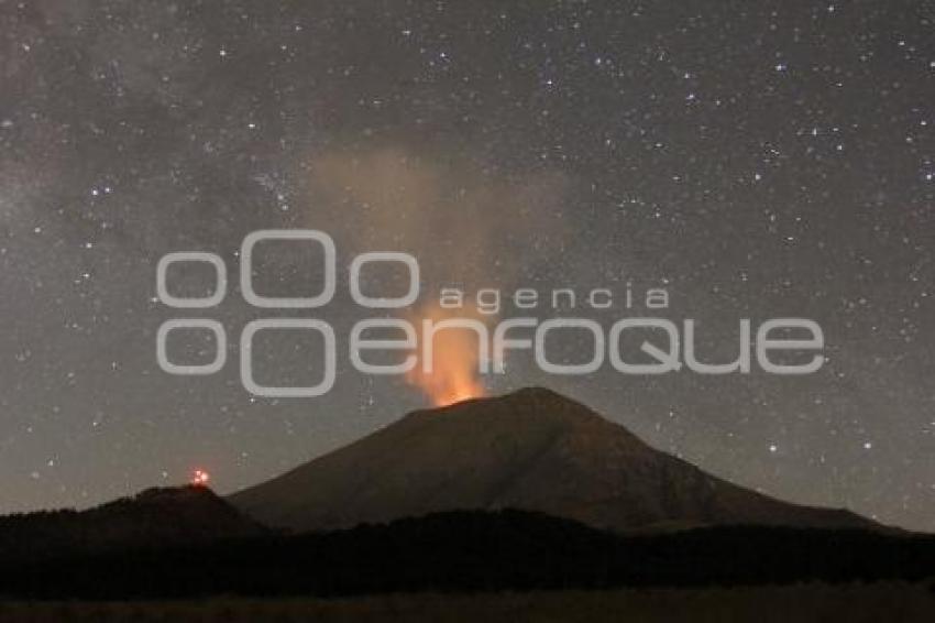 INCANDESCENCIA VOLCÁN POPOCATÉPETL