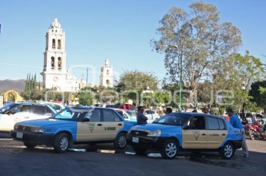 MANIFESTACIÓN TAXISTAS . ACATLÁN