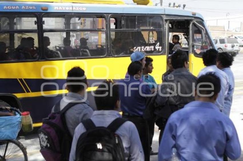 CHOFERES DE TRANSPORTE PÚBLICO . RUTA