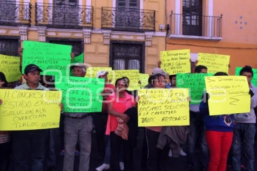MANIFESTACIÓN FRENTE AL CONGRESO