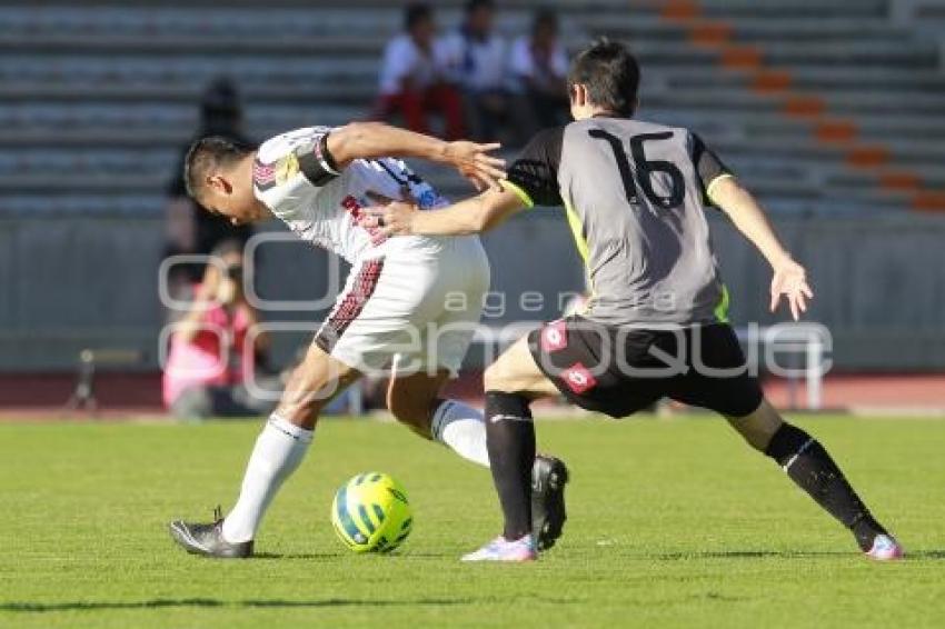 FUTBOL . LOBOS VS ALTAMIRA