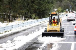 NEVADA . CIERRE DE AUTOPISTA