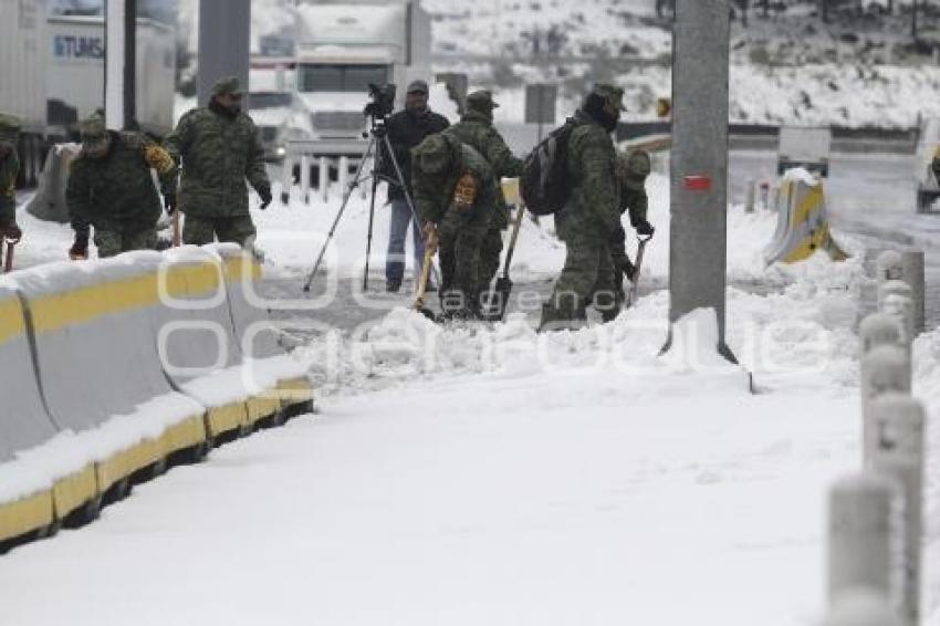 NEVADA . CIERRE DE AUTOPISTA