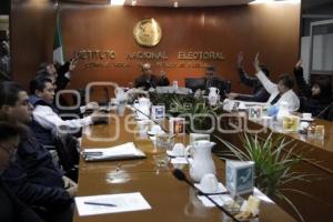 SESIÓN EXTRAORDINARIA INE