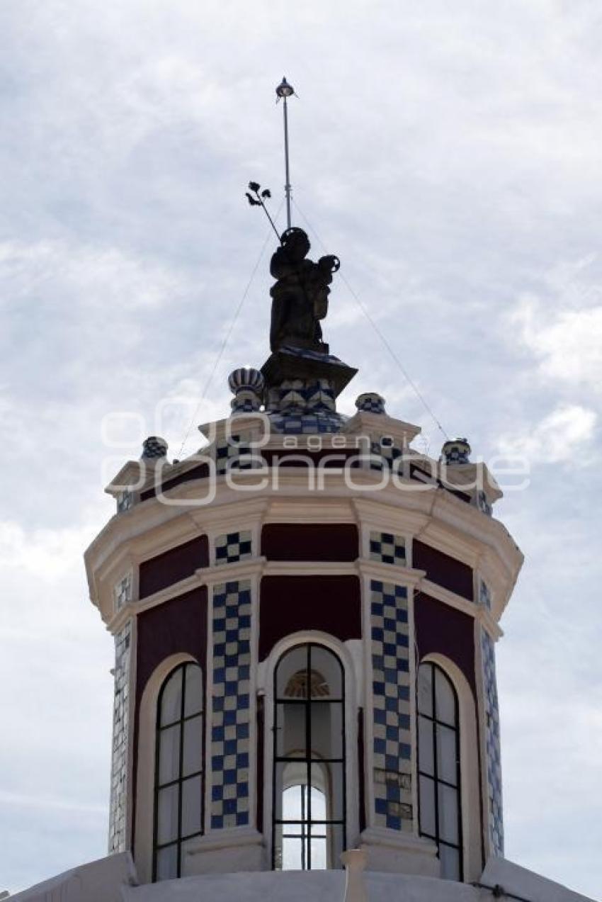 CATEDRAL . PARARRAYOS
