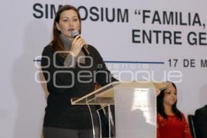 SIMPOSIO SOBRE FAMILIA. DIF ESTATAL
