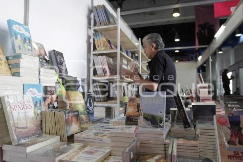 FERIA NACIONAL DEL LIBRO . BUAP