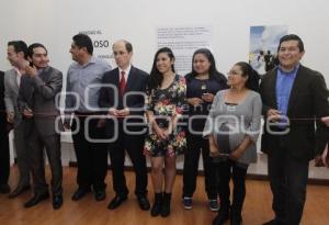 EXPOSICIÓN . MIRADAS AL COLOSO