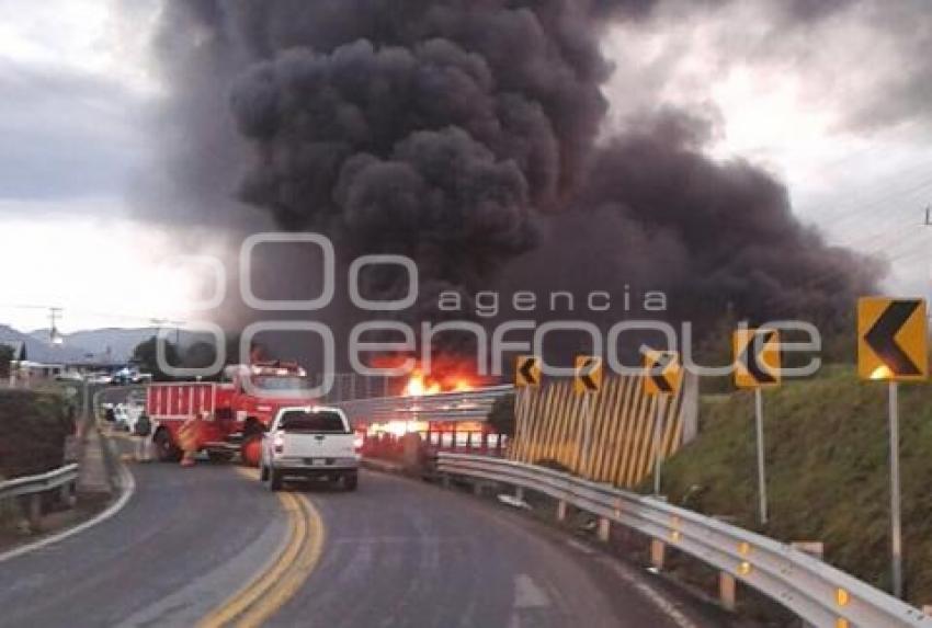 INCENDIO EN DUCTOS DE PEMEX