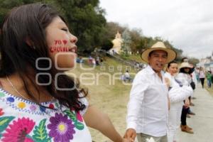 GRAN ABRAZO A LA PIRAMIDE DE CHOLULA