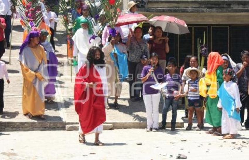 DOMINGO DE RAMOS . ACATLÁN DE OSORIO