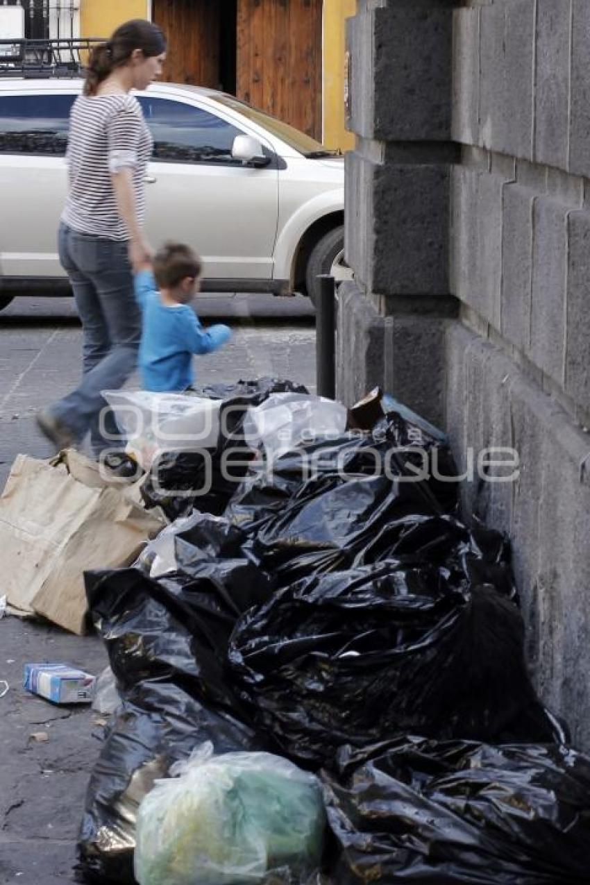 BASURA . CENTRO HISTÓRICO
