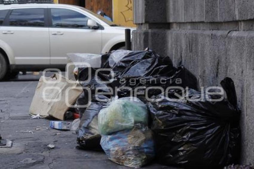 BASURA . CENTRO HISTÓRICO
