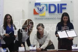 DIF . DONATIVO BECA UN NIÑO INDÍGENA