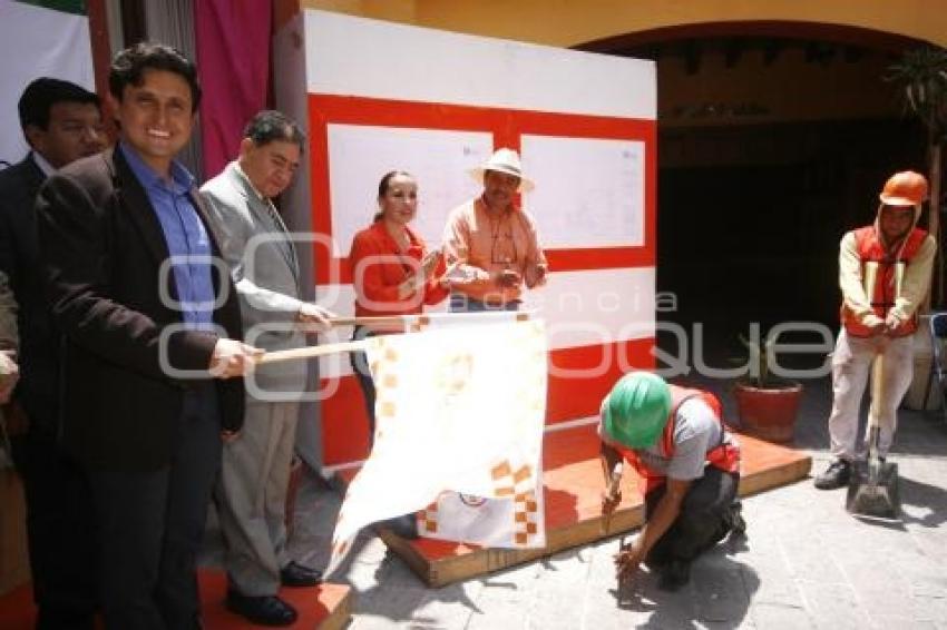 CONSTRUCCIÓN COMPLEJO CULTURAL CHOLULA