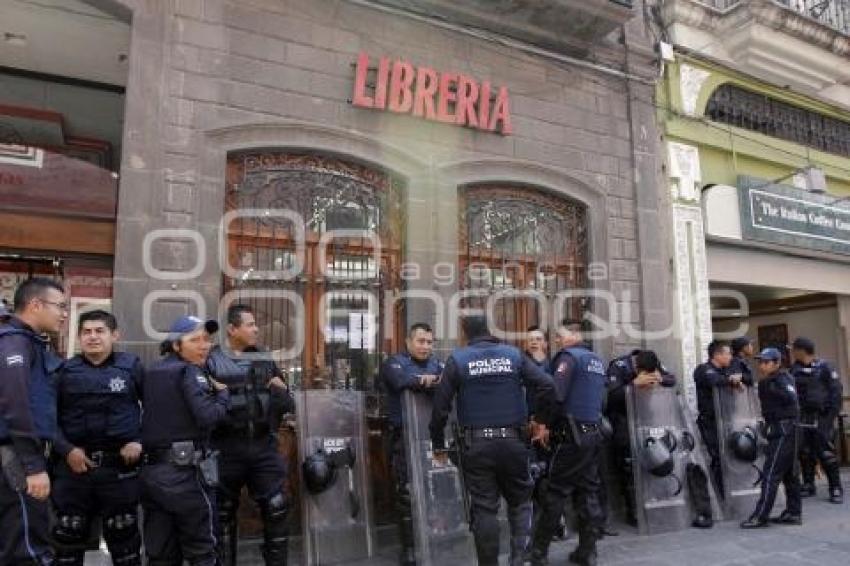 POLICÍAS . CENTRO HISTÓRICO