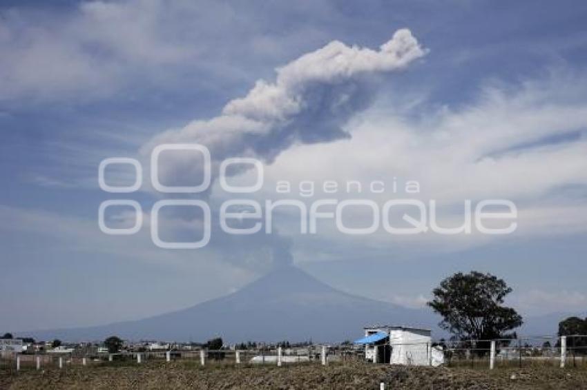 FUMAROLA . VOLCÁN POPOCATÉPETL