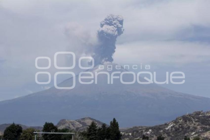 FUMAROLA . VOLCÁN POPOCATÉPETL