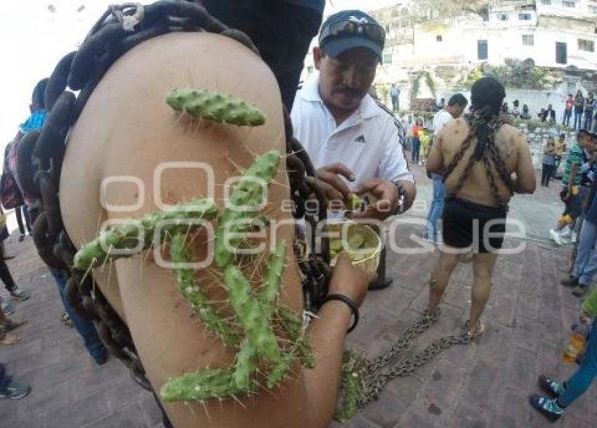 SEMANA SANTA . ENGRILLADOS