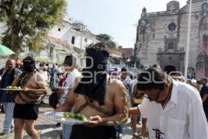 SEMANA SANTA . ENGRILLADOS