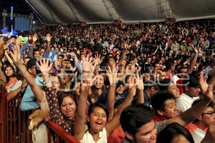 BANDA TIERRA SAGRADA . FERIA DE PUEBLA