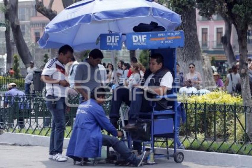 BOLEROS . ZÓCALO
