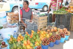 MERCADO . ACATLÁN DE OSORIO