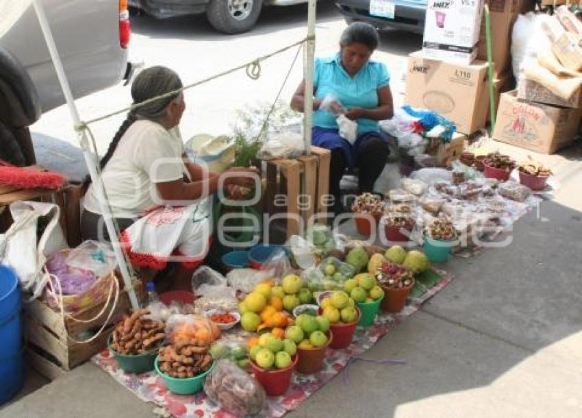 MERCADO . ACATLÁN DE OSORIO