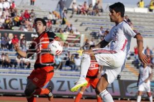 FÚTBOL . LOBOS VS CORRECAMINOS