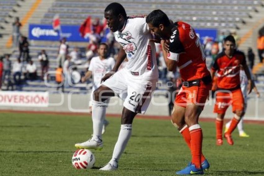 FÚTBOL . LOBOS VS CORRECAMINOS