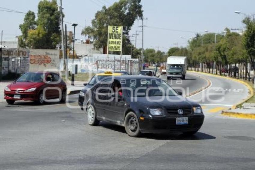 RUTA . VUELTA A LA IZQUIERDA