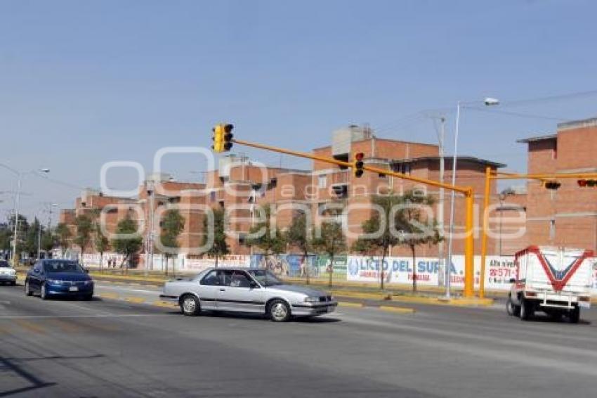 RUTA . VUELTA A LA IZQUIERDA