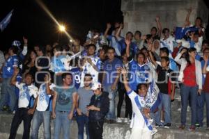 POBLANOS CELEBRAN TRIUNFO DE LA FRANJA