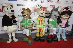 ALFOMBRA ROJA. SELECCIÓN CANINA