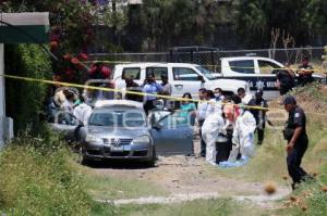 HALLAN TRES PERSONAS ENCAJUELADAS