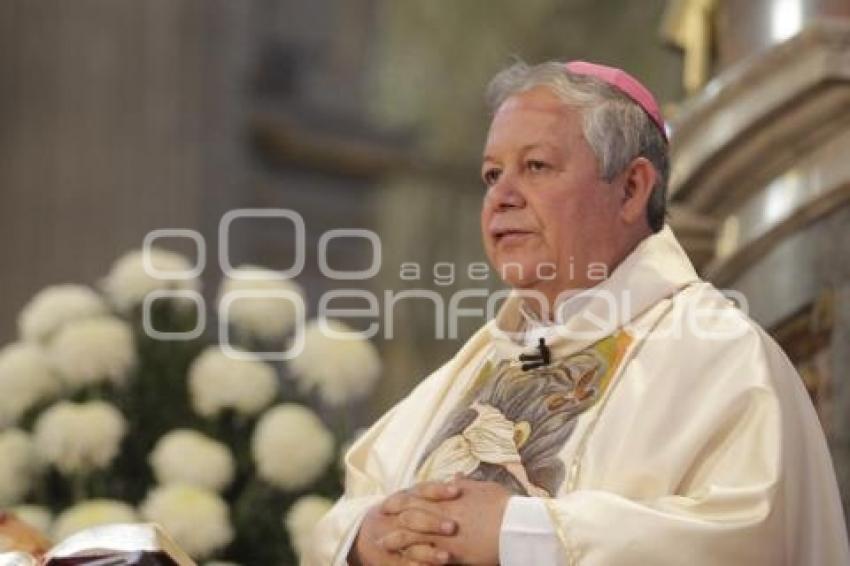 MISA DOMINICAL . CATEDRAL
