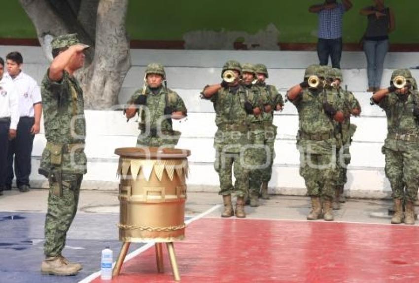 INCINERACIÓN DE BANDERA . ACATLÁN