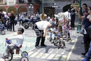 FAMILIAS ZÓCALO .  DÍA DE ASUETO