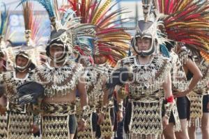 DESFILE 5 DE MAYO . ENSAYO