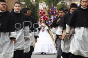 DESFILE 5 DE MAYO . ENSAYO