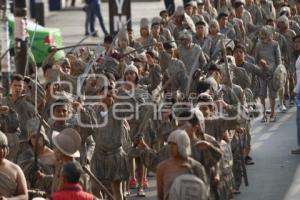 DESFILE 5 DE MAYO . ENSAYO