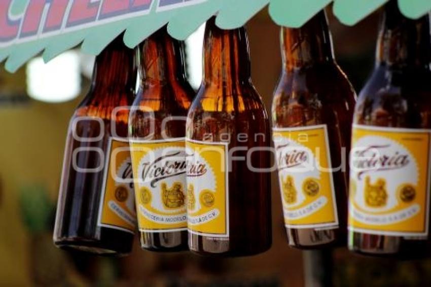 VENTA DE CERVEZA . FERIA  DE PUEBLA