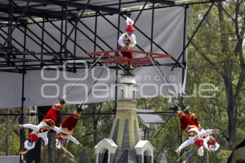 DESFILE 5 DE MAYO