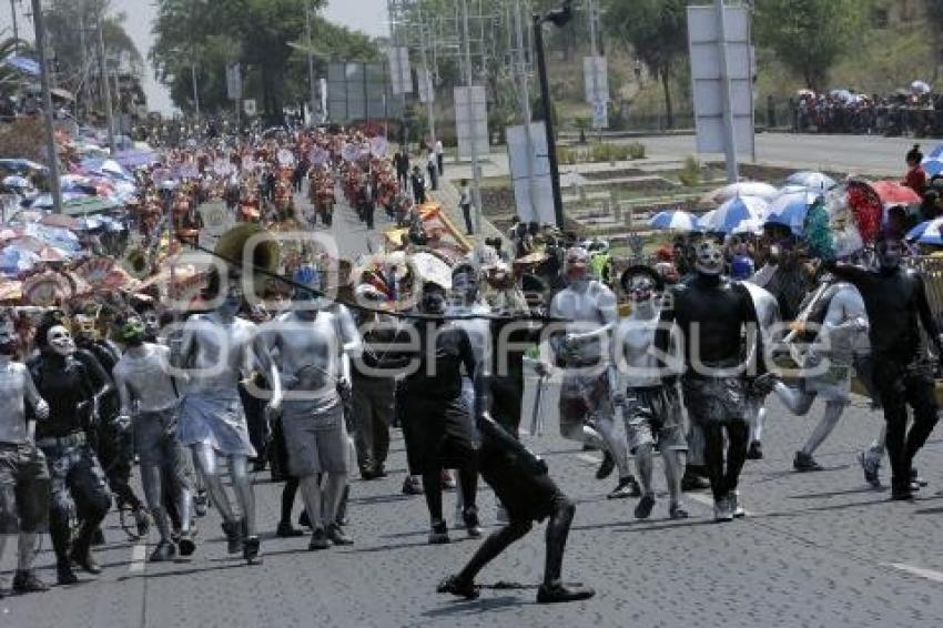 DESFILE 5 DE MAYO