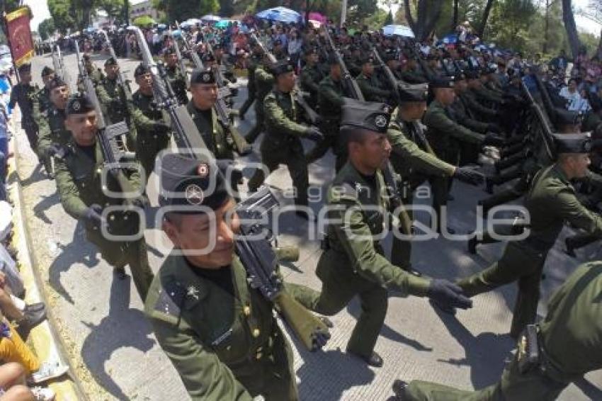 DESFILE 5 DE MAYO